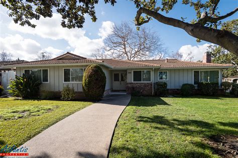 Rental Listings in Mountain View CA .